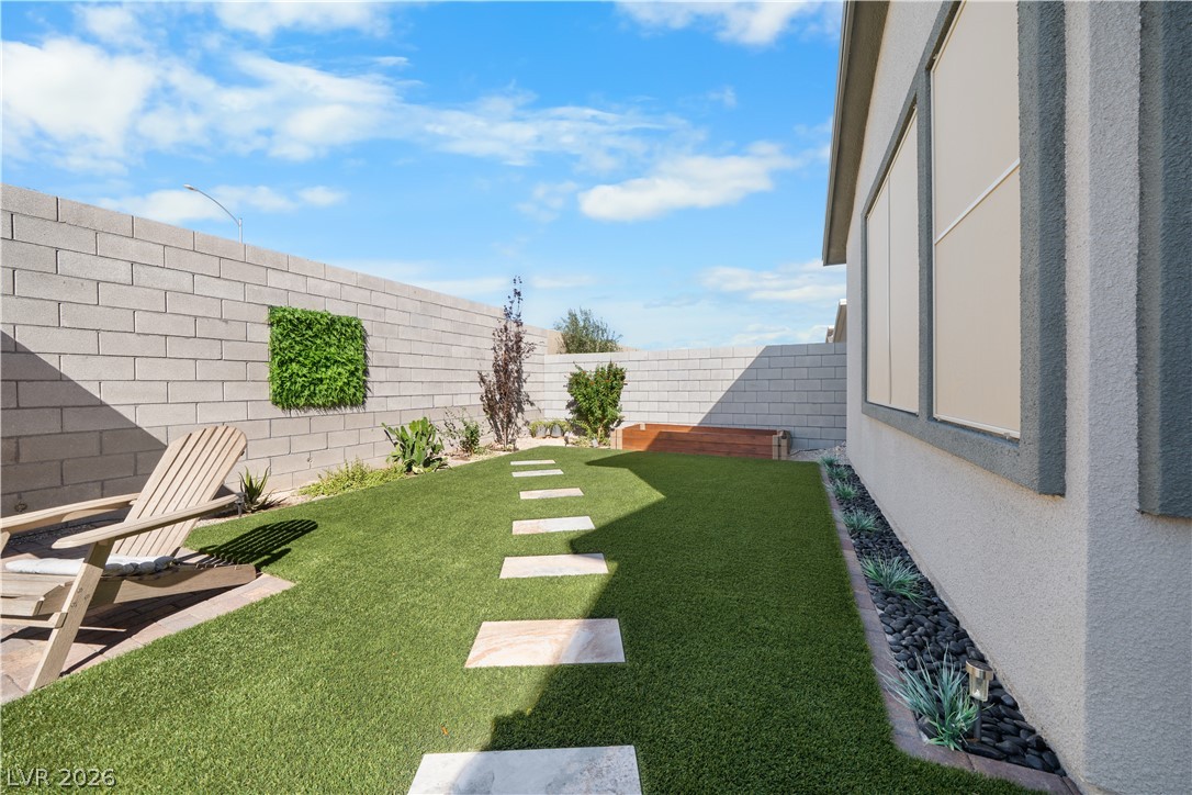 9783 Evergreen Pine Street Las Vegas NV 89166