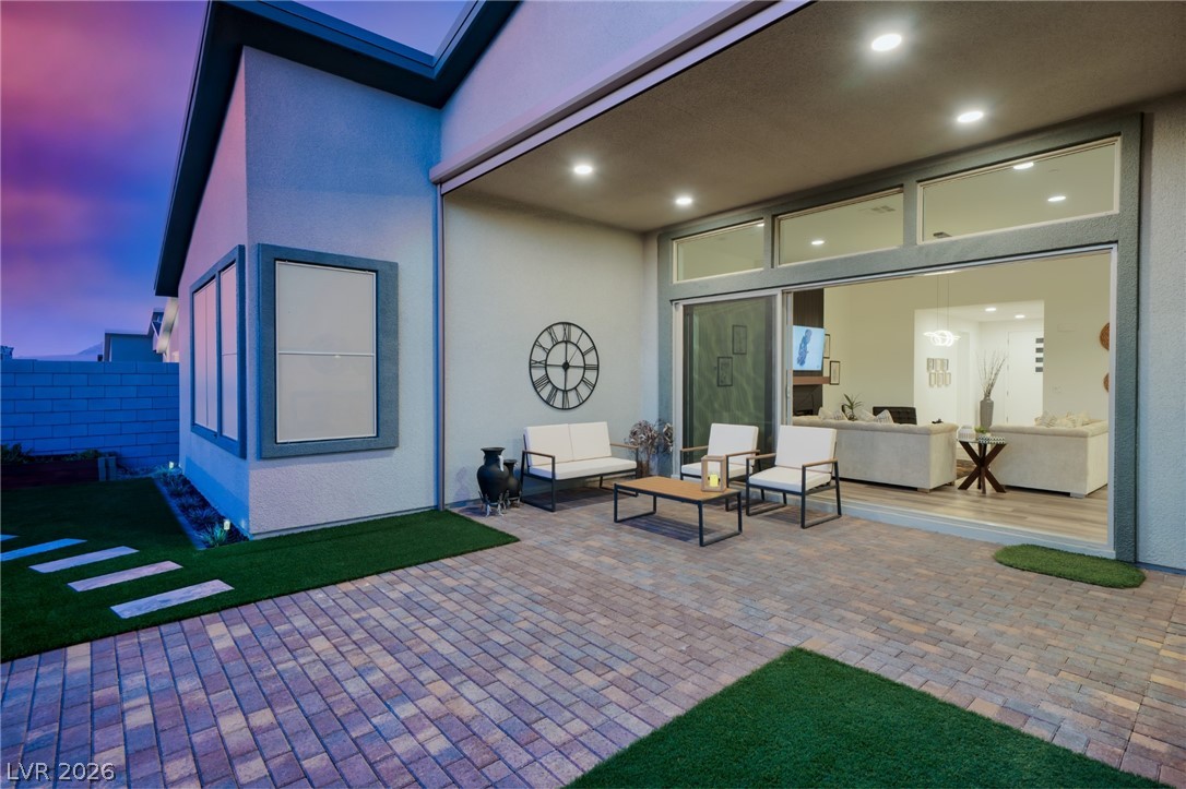9783 Evergreen Pine Street Las Vegas NV 89166
