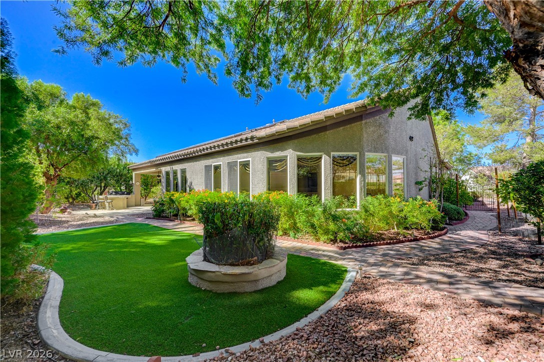 2365 Fayetteville Avenue Henderson NV 89052