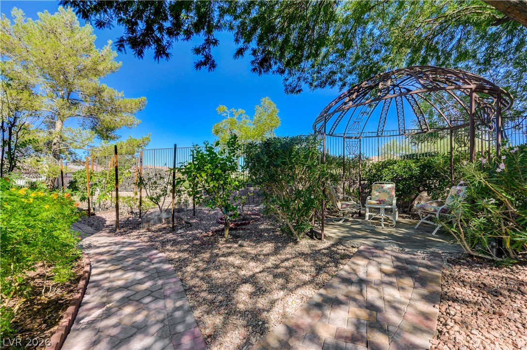 2365 Fayetteville Avenue Henderson NV 89052