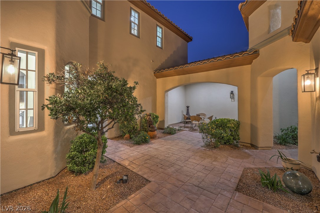2571 Red Springs Drive Las Vegas NV 89135