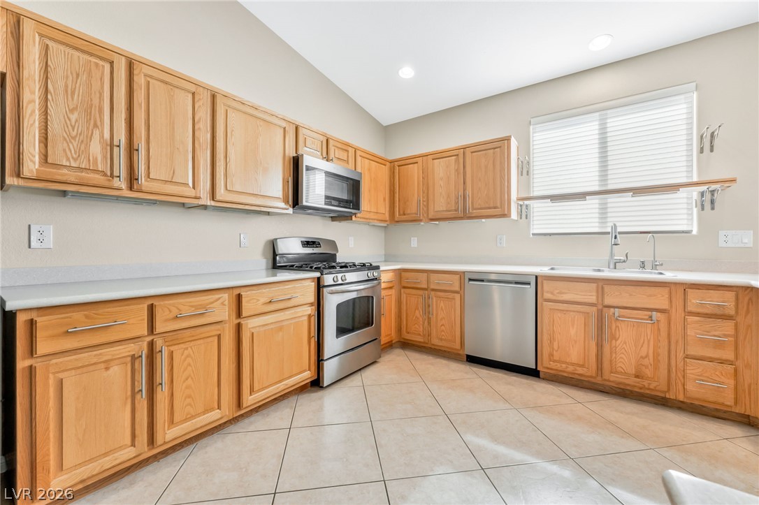 109 Whitetail Archery Avenue North Las Vegas NV 89084