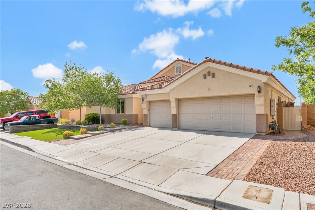 109 Whitetail Archery Avenue North Las Vegas NV 89084