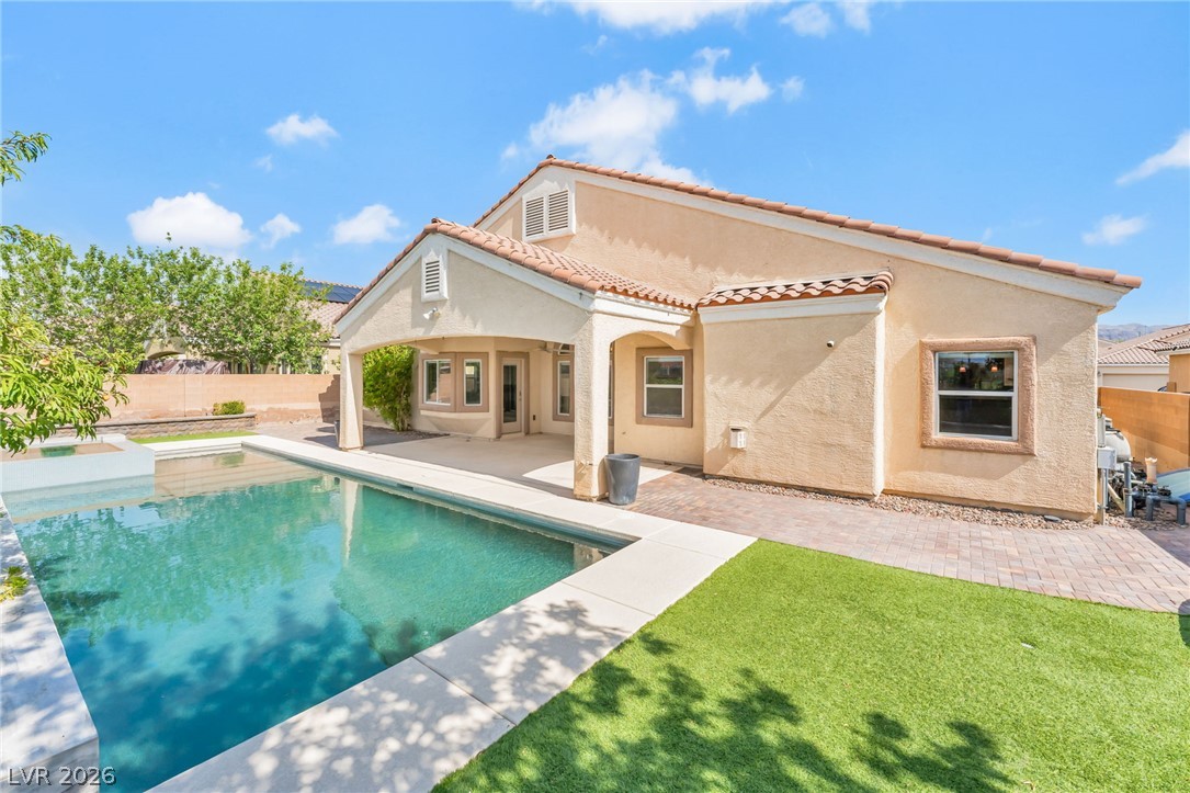 109 Whitetail Archery Avenue North Las Vegas NV 89084
