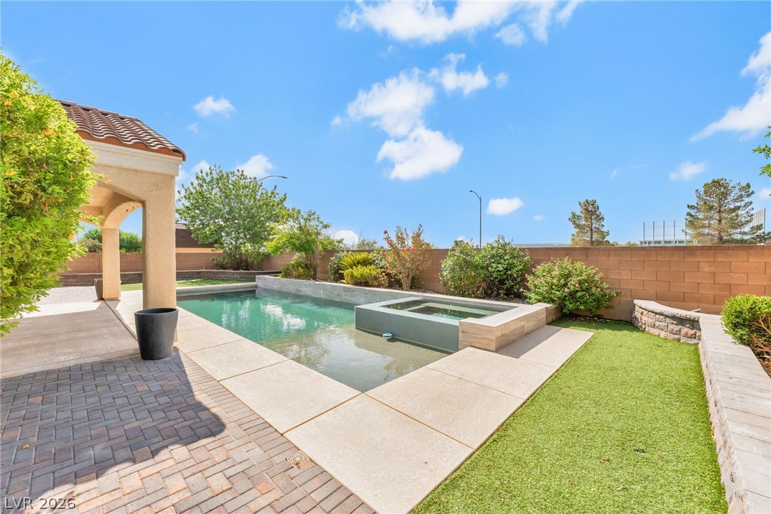 109 Whitetail Archery Avenue North Las Vegas NV 89084