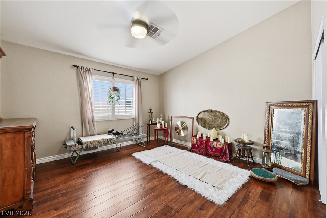 8841 Spinning Wheel Avenue Las Vegas NV 89143