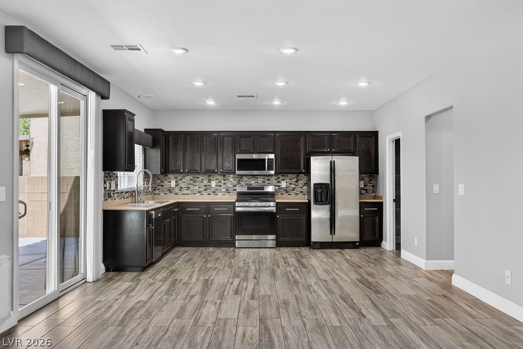 8733 Apiary Wind Street Las Vegas NV 89131
