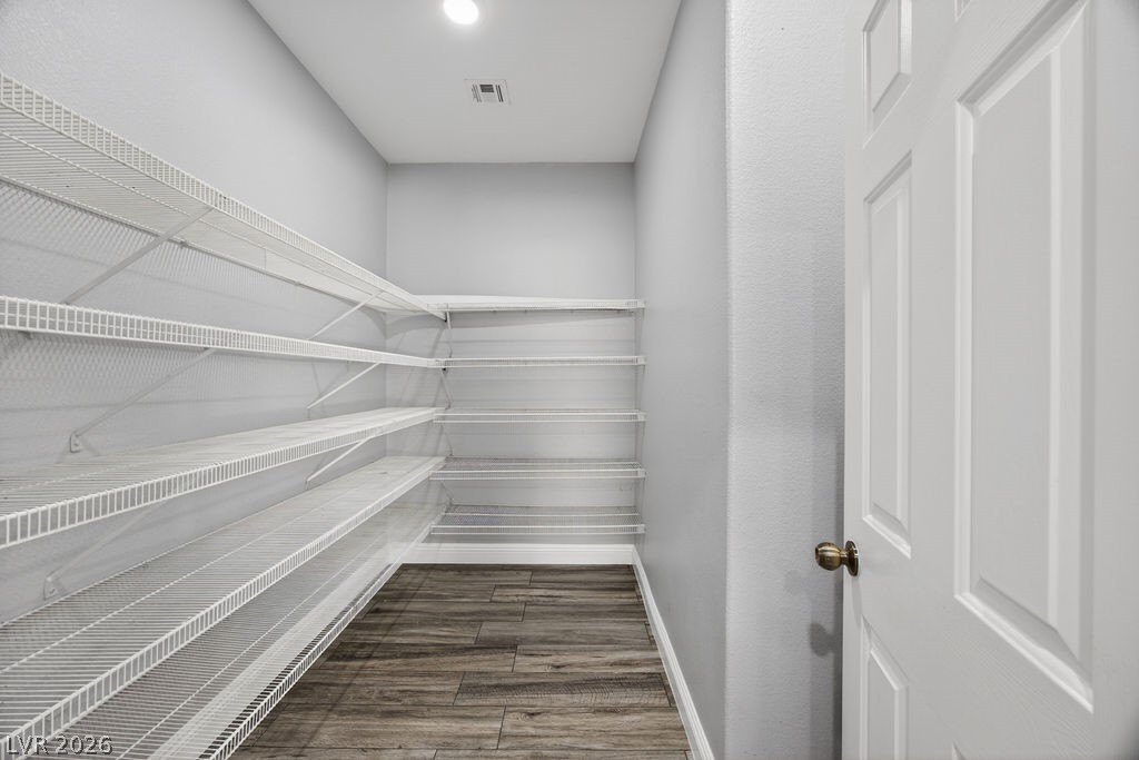 8733 Apiary Wind Street Las Vegas NV 89131