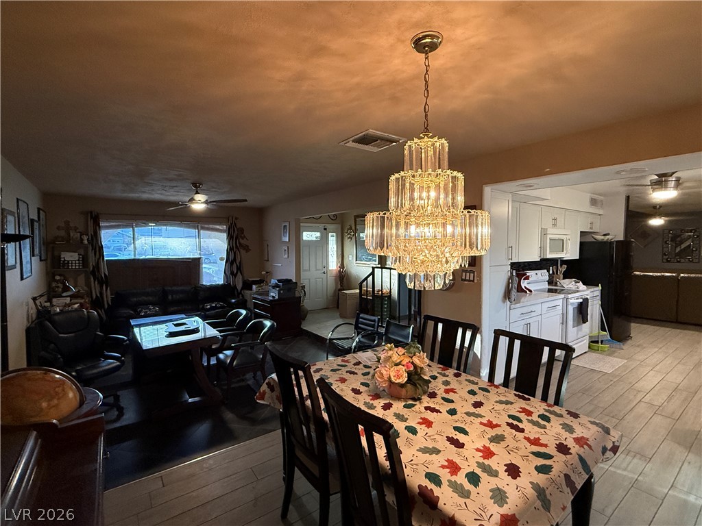 405 Holcomb Circle Las Vegas NV 89107
