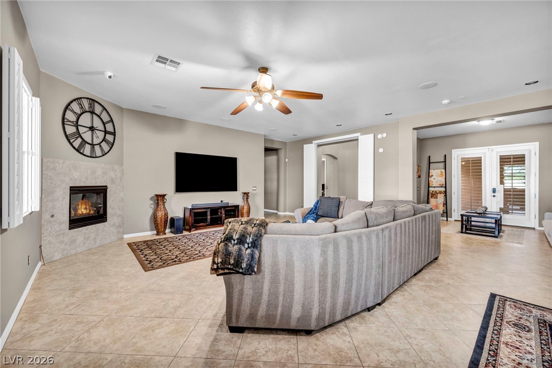 8114 Villa Del Cielo Street Las Vegas NV 89131