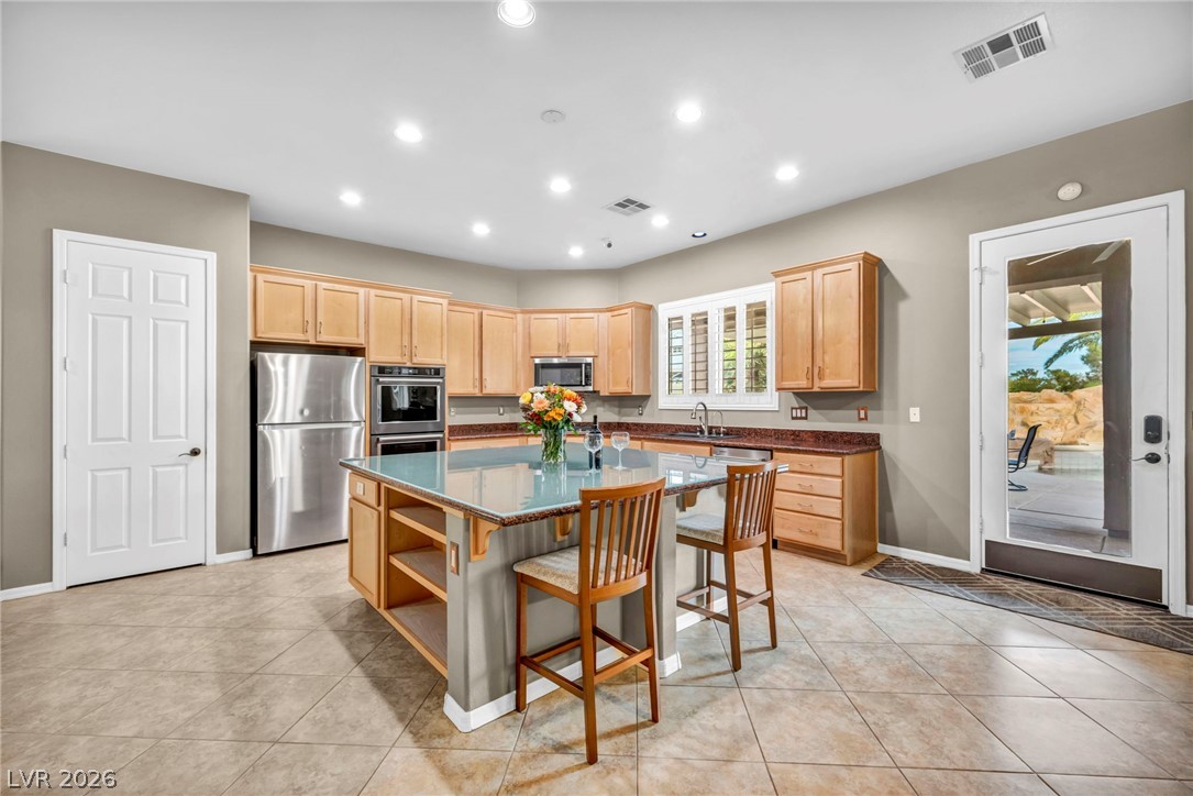 8114 Villa Del Cielo Street Las Vegas NV 89131