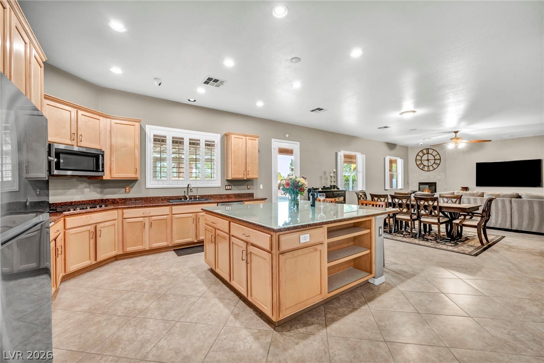 8114 Villa Del Cielo Street Las Vegas NV 89131