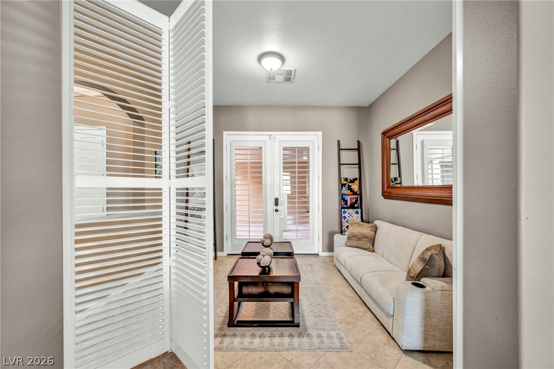 8114 Villa Del Cielo Street Las Vegas NV 89131