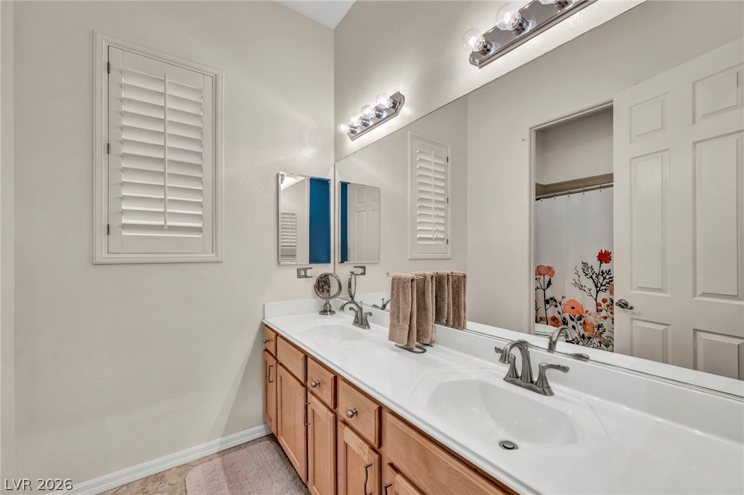 8114 Villa Del Cielo Street Las Vegas NV 89131