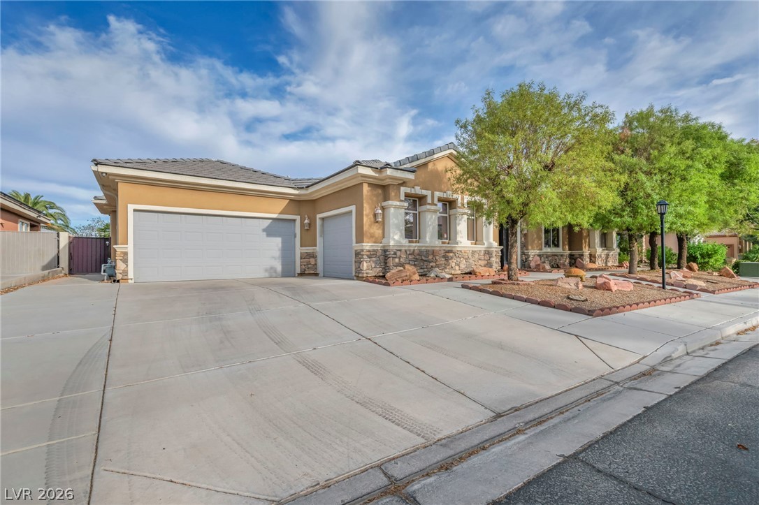 8114 Villa Del Cielo Street Las Vegas NV 89131