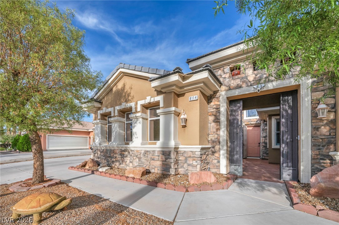 8114 Villa Del Cielo Street Las Vegas NV 89131