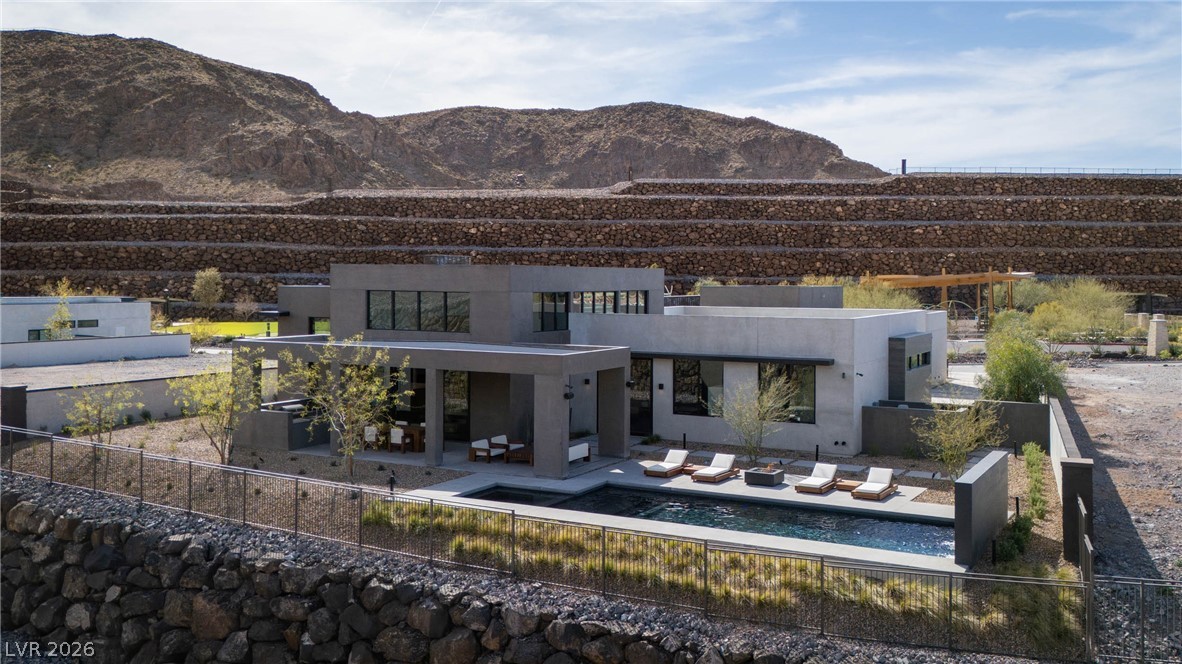 10 Sanctuary Peak Court Henderson NV 89012