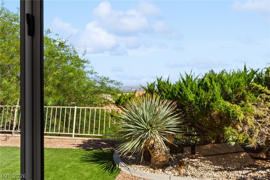 10701 Back Plains Drive Las Vegas NV 89134