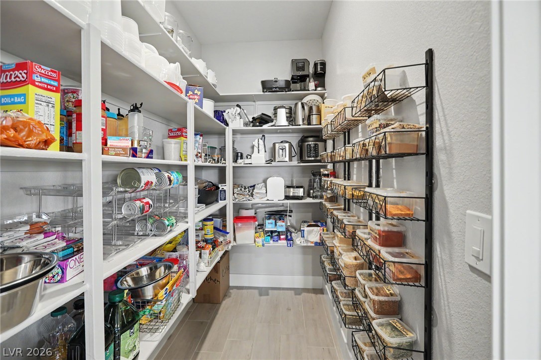 6412 Belgrossa Bend Street Las Vegas NV 89166