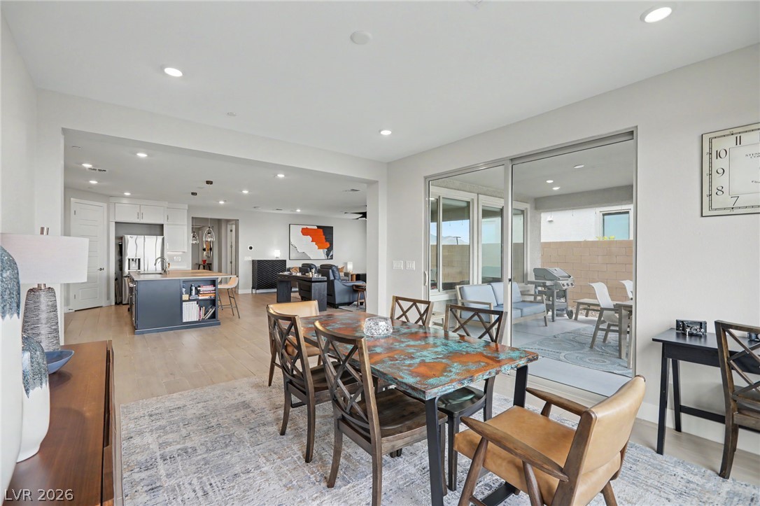 6412 Belgrossa Bend Street Las Vegas NV 89166