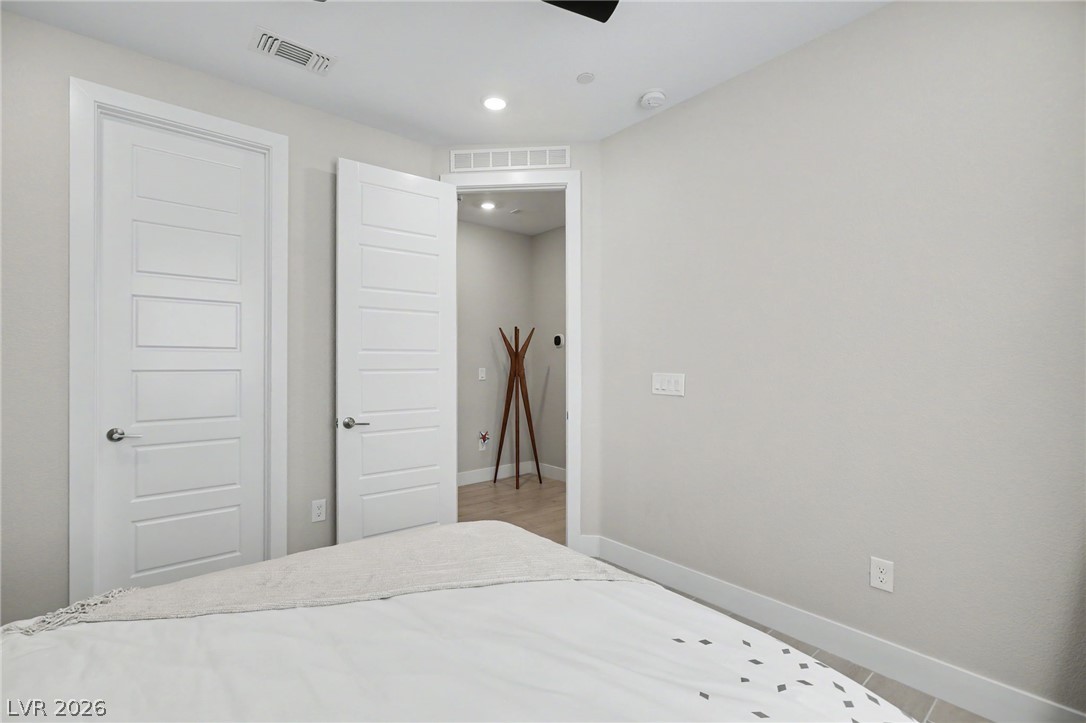 6412 Belgrossa Bend Street Las Vegas NV 89166