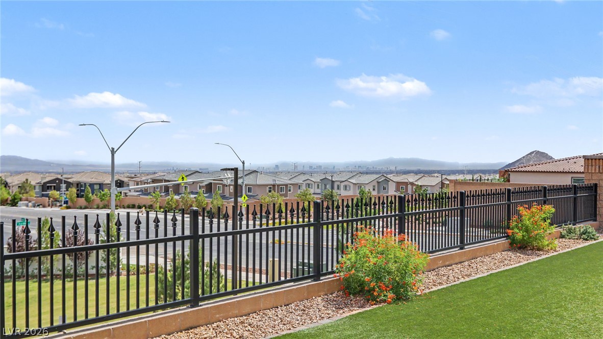 6412 Belgrossa Bend Street Las Vegas NV 89166