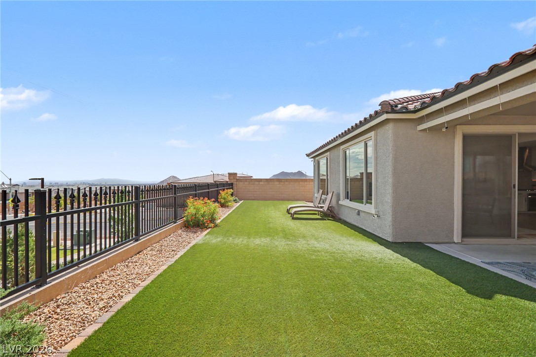 6412 Belgrossa Bend Street Las Vegas NV 89166