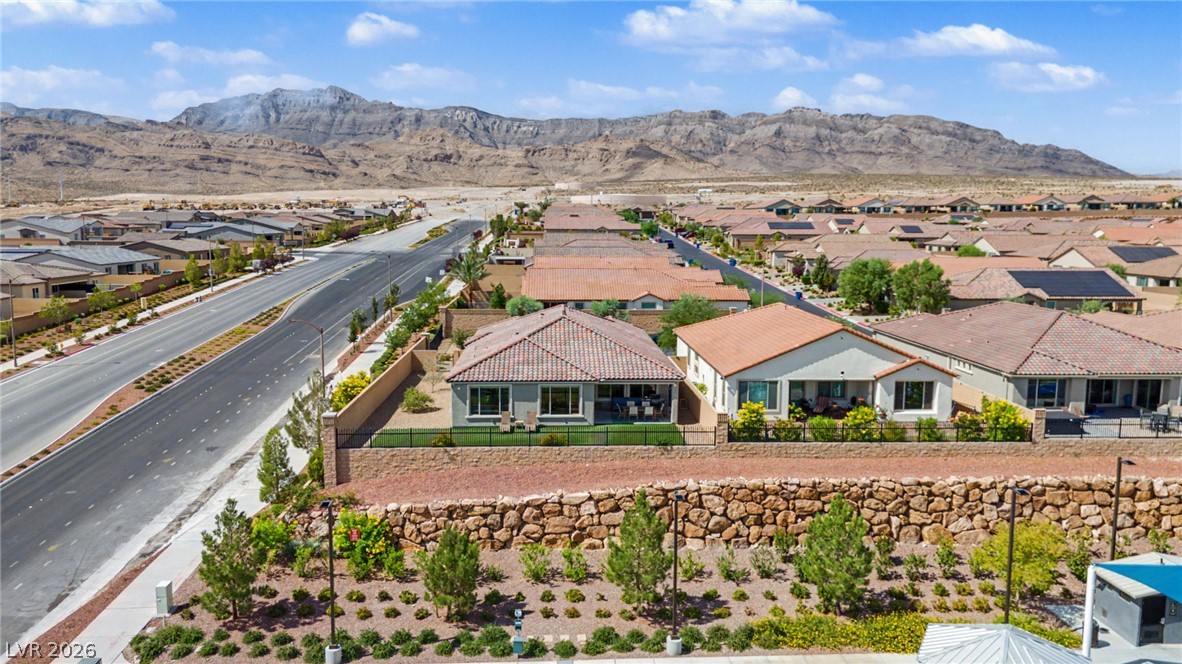 6412 Belgrossa Bend Street Las Vegas NV 89166