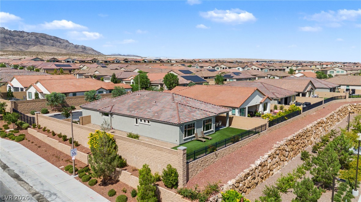 6412 Belgrossa Bend Street Las Vegas NV 89166