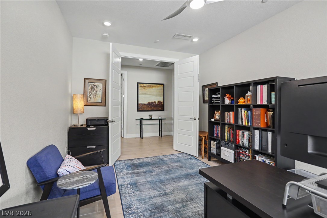 6412 Belgrossa Bend Street Las Vegas NV 89166