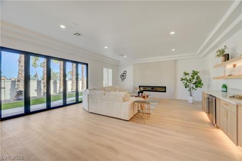 2290 Casa Bella Court Las Vegas NV 89117