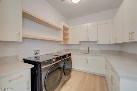 2290 Casa Bella Court Las Vegas NV 89117