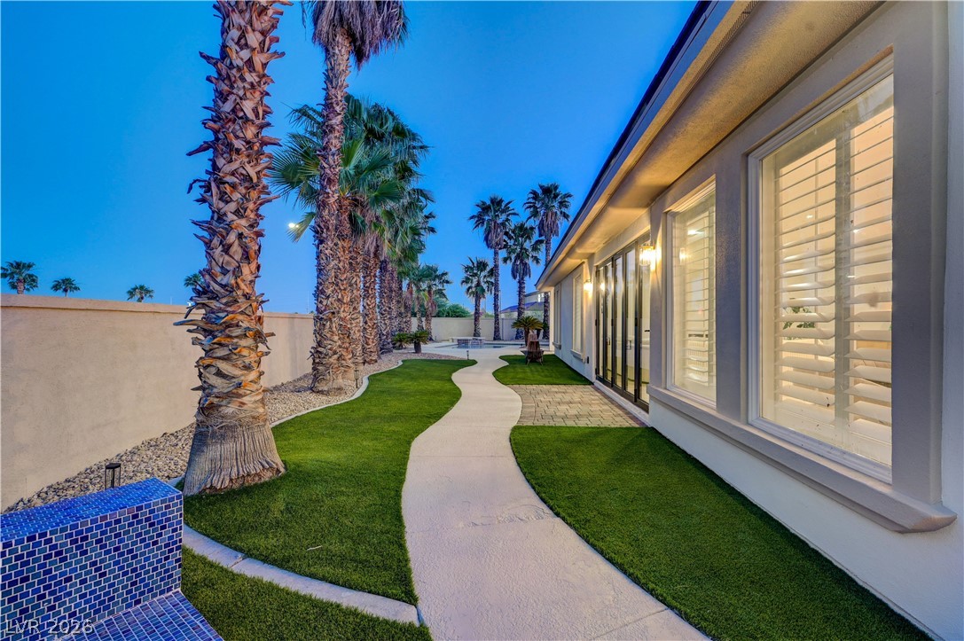 2290 Casa Bella Court Las Vegas NV 89117