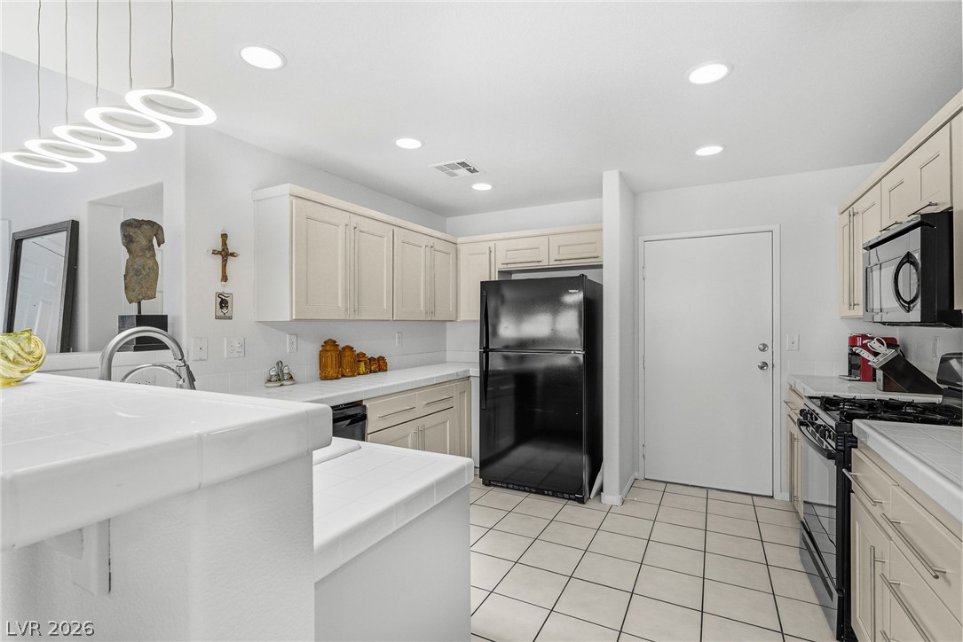 1472 Creslow Court 101 Las Vegas NV 89102