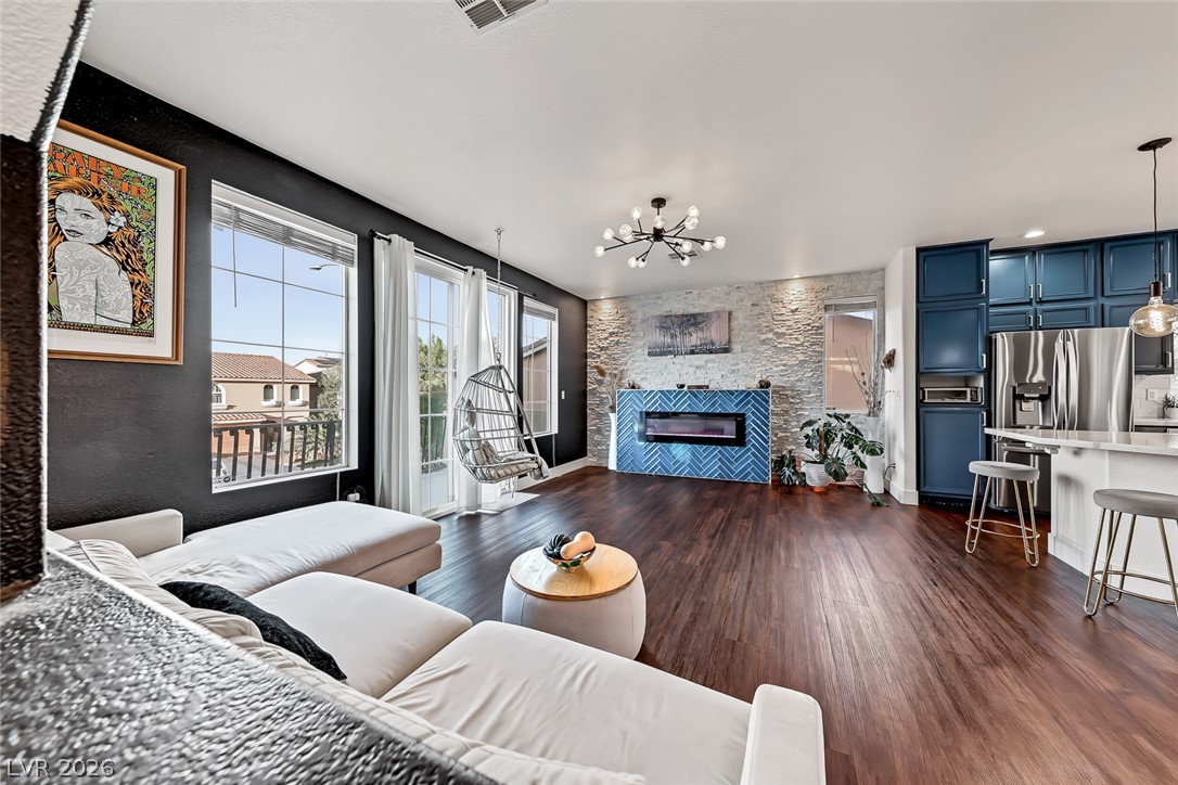 6013 Lazy Creek Avenue Las Vegas NV 89139