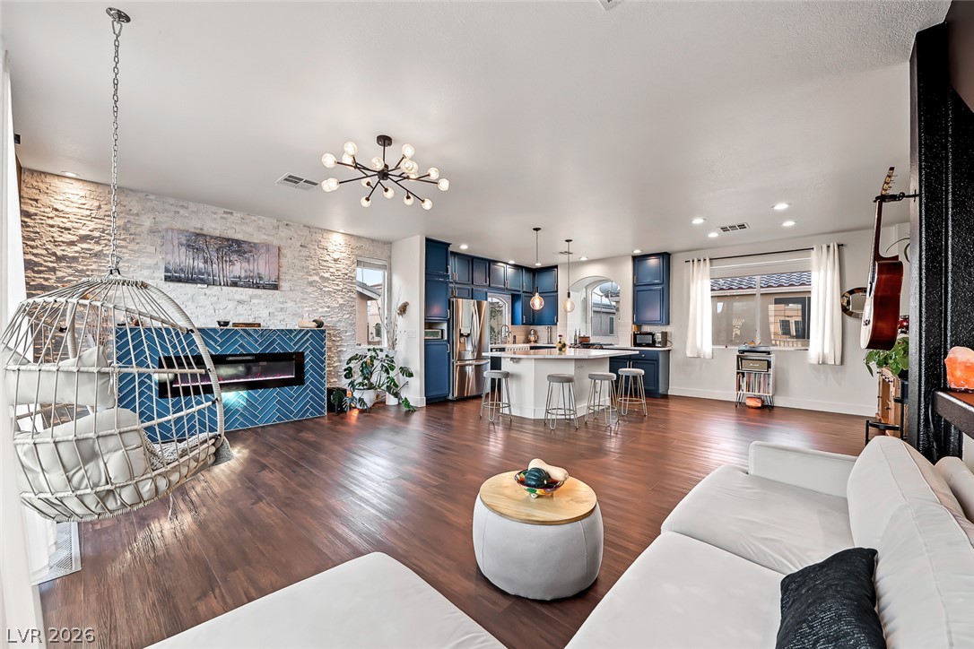 6013 Lazy Creek Avenue Las Vegas NV 89139