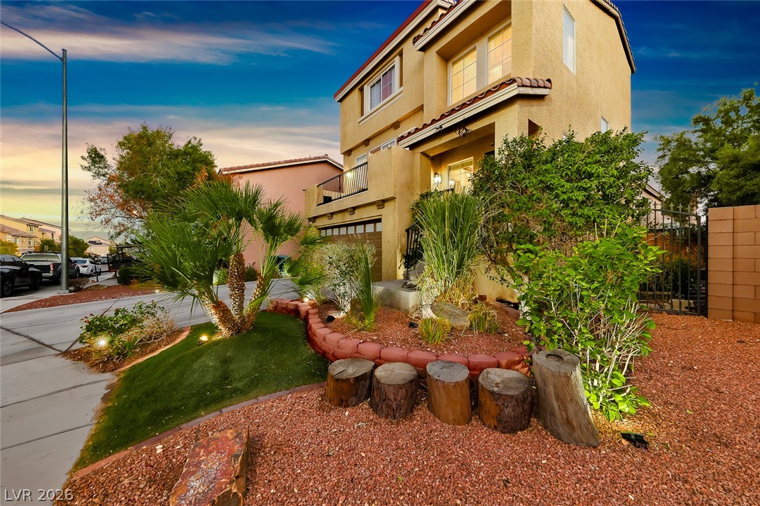 6013 Lazy Creek Avenue Las Vegas NV 89139