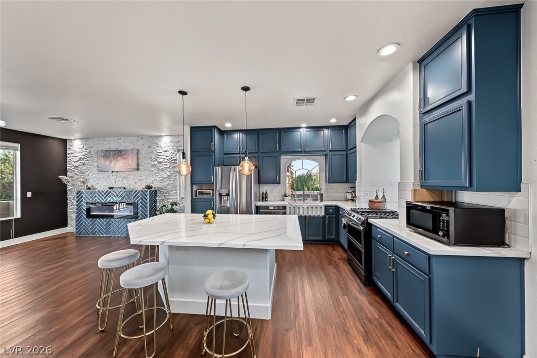 6013 Lazy Creek Avenue Las Vegas NV 89139
