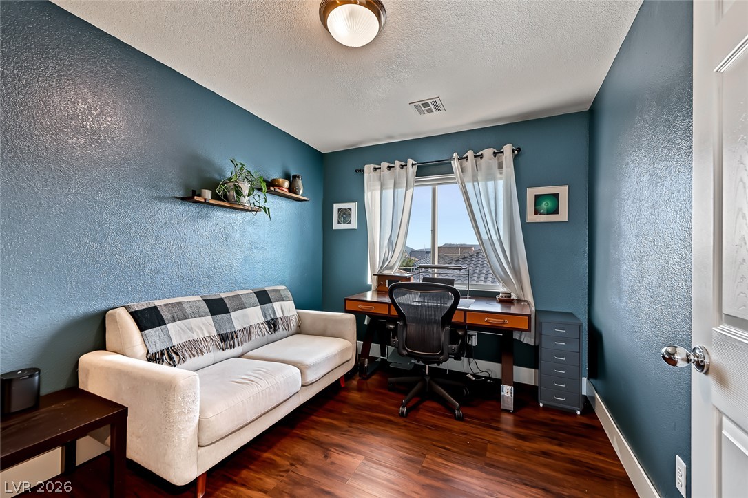 6013 Lazy Creek Avenue Las Vegas NV 89139