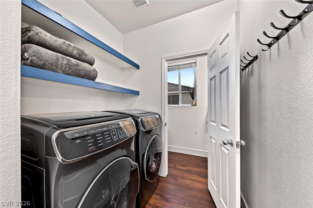 6013 Lazy Creek Avenue Las Vegas NV 89139