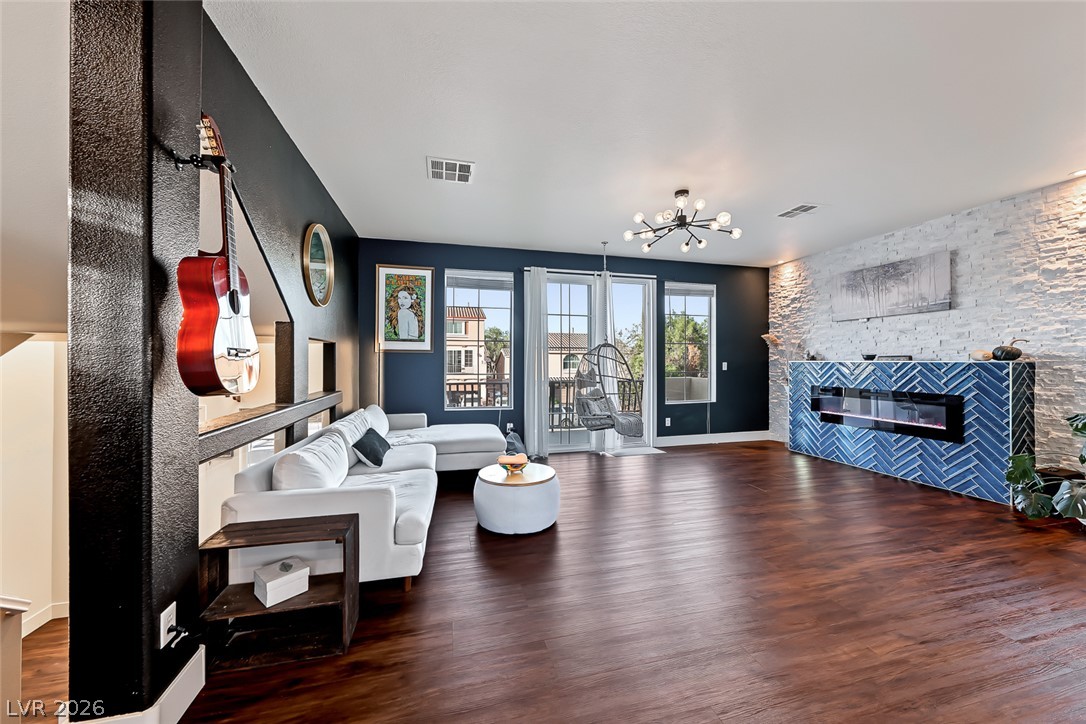 6013 Lazy Creek Avenue Las Vegas NV 89139