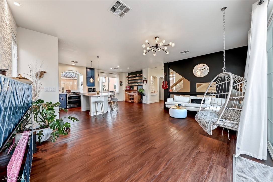 6013 Lazy Creek Avenue Las Vegas NV 89139