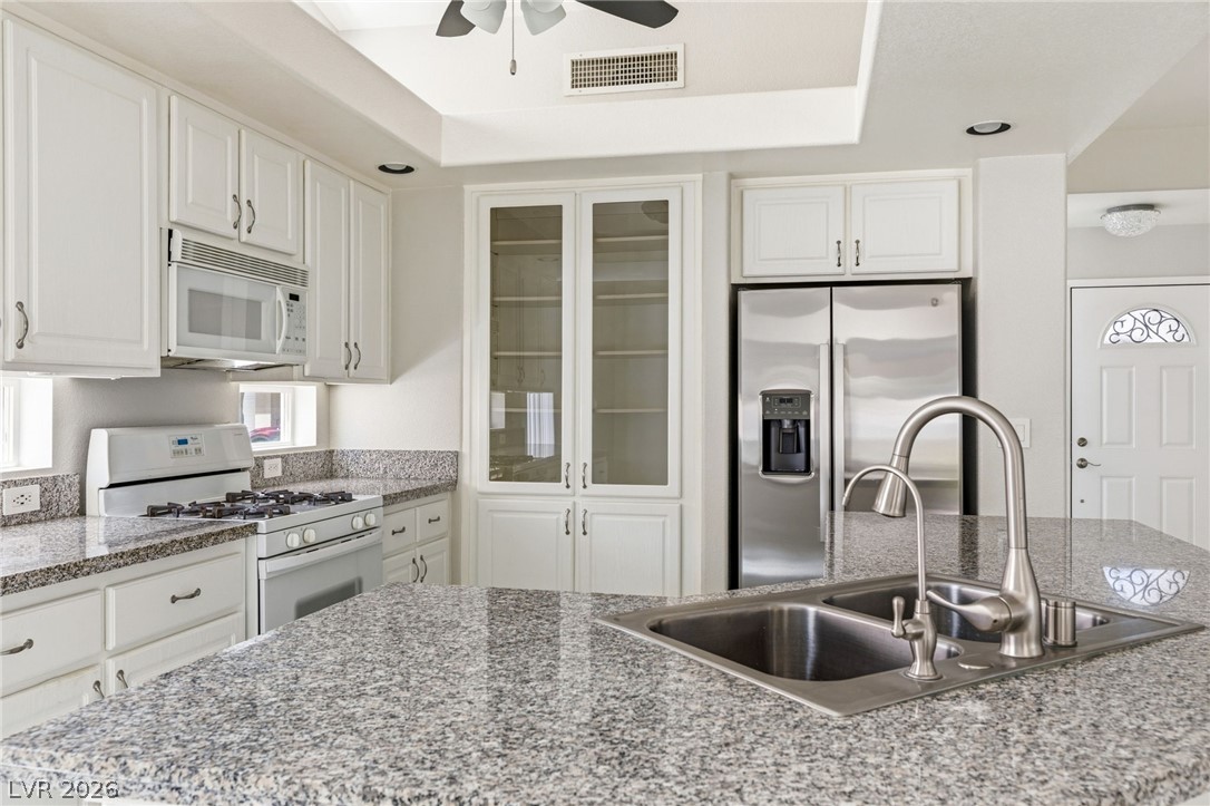 8721 Country View Avenue Las Vegas NV 89129