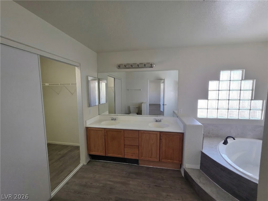 8829 Cornwall Glen Avenue Las Vegas NV 89129