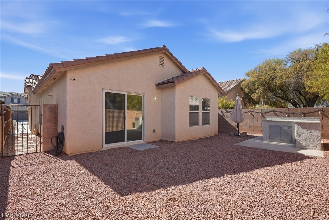 8432 Warthen Meadows Street Las Vegas NV 89131