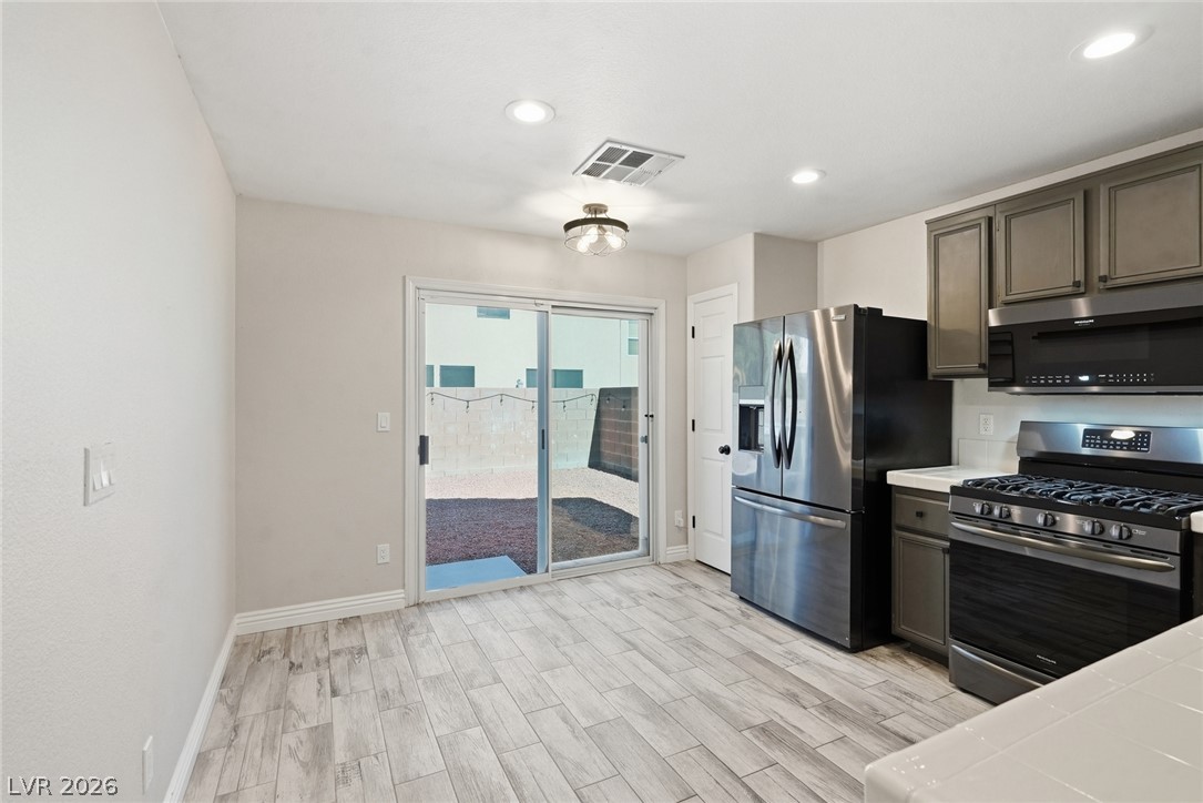 8432 Warthen Meadows Street Las Vegas NV 89131