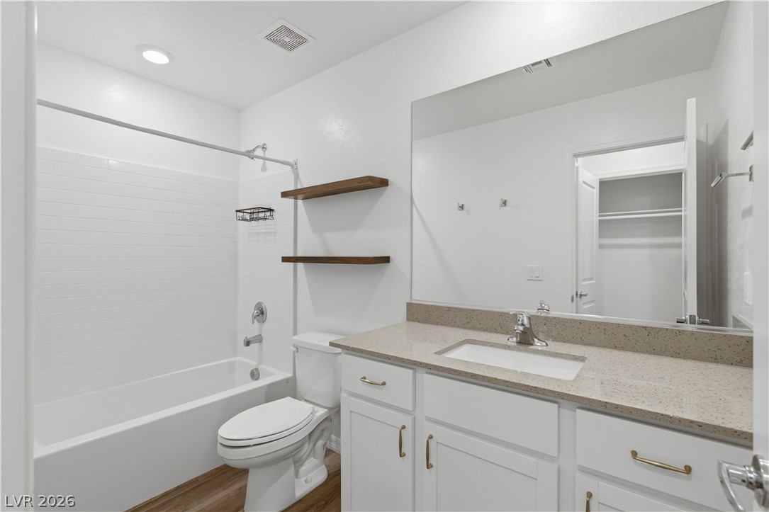 6808 Warthog Avenue Las Vegas NV 89156