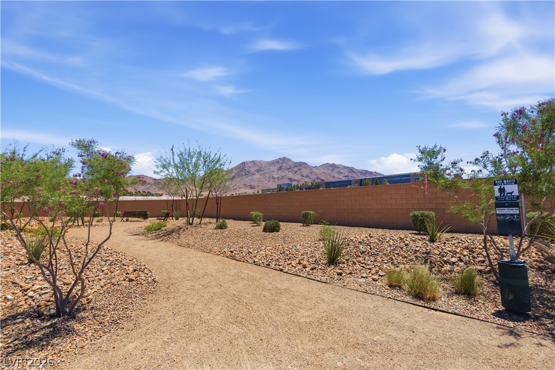 6808 Warthog Avenue Las Vegas NV 89156