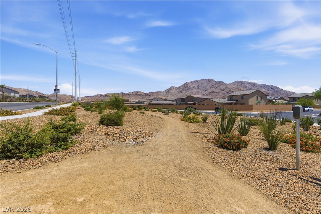 6808 Warthog Avenue Las Vegas NV 89156