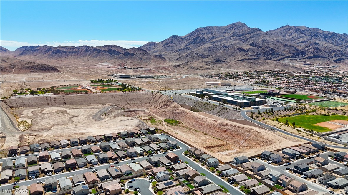 6808 Warthog Avenue Las Vegas NV 89156